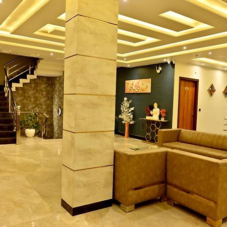 Hotel Elite - 5 Mins From Golden Temple Амритсар Экстерьер фото