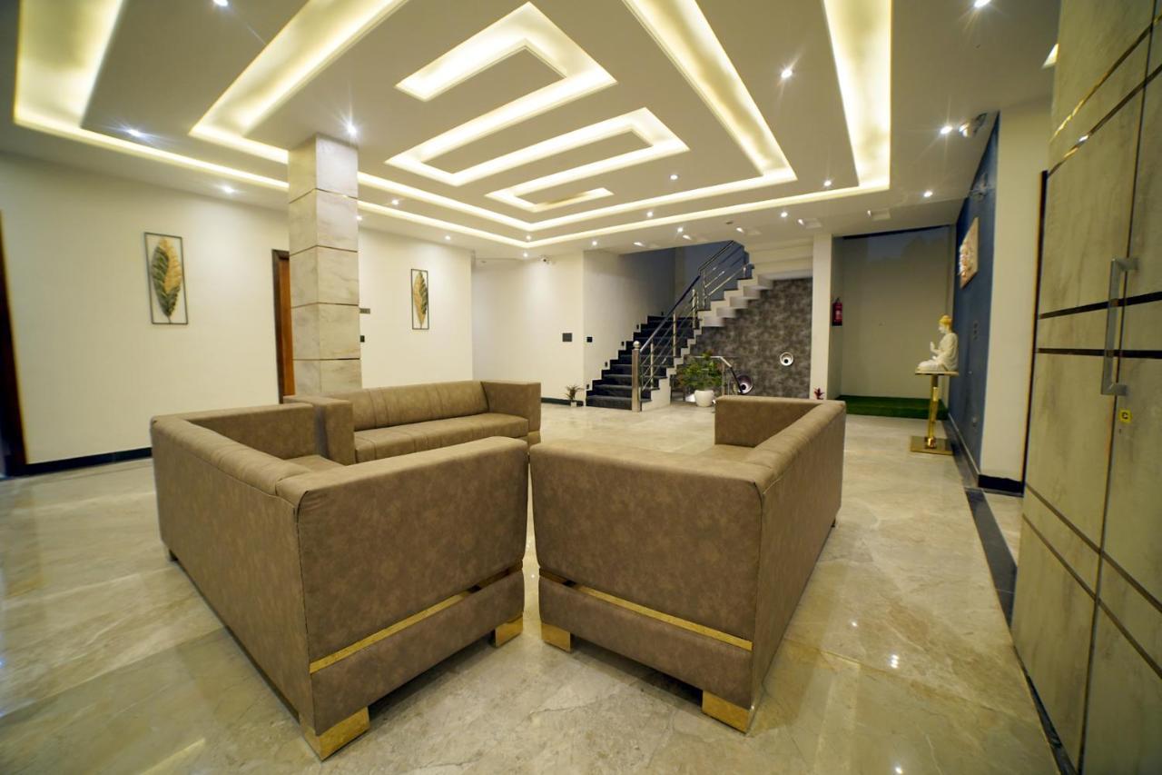 Hotel Elite - 5 Mins From Golden Temple Амритсар Экстерьер фото