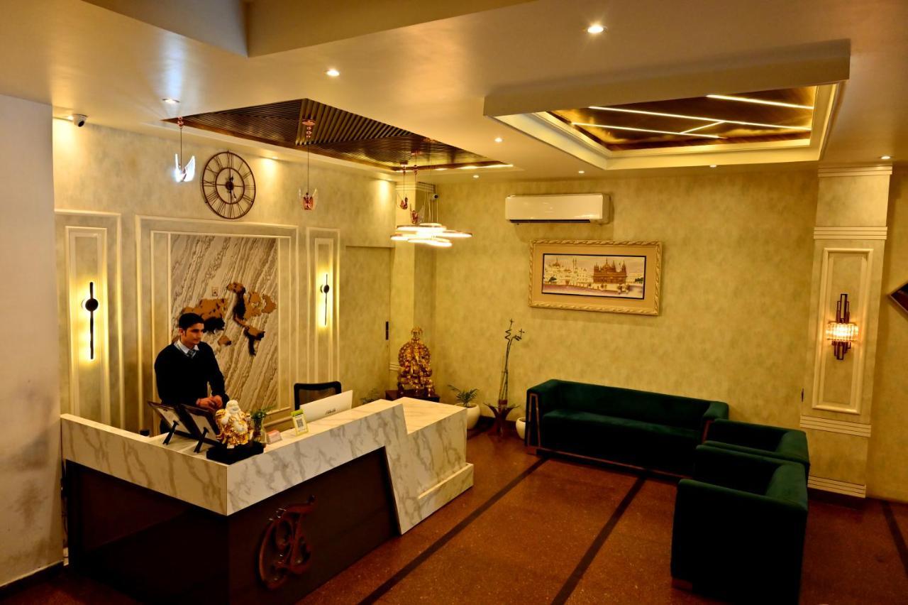 Hotel Elite - 5 Mins From Golden Temple Амритсар Экстерьер фото