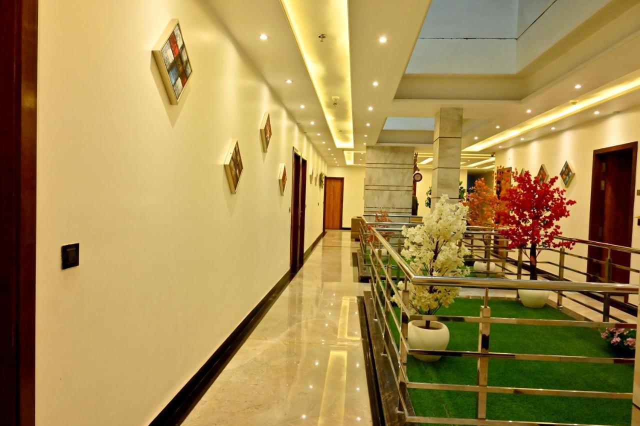 Hotel Elite - 5 Mins From Golden Temple Амритсар Экстерьер фото